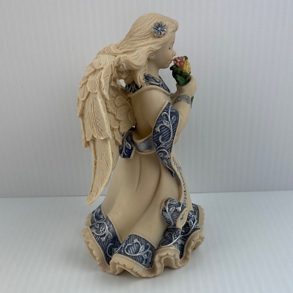 Sarah's Angels Granddaughter Figurine Resin Angel by Mindspring Studios 2005 - Picture 5 of 10